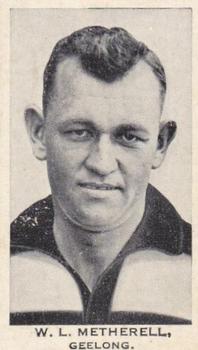 1934 Godfrey Phillips Victorian League and Association Footballers #8 Len Metherell Front